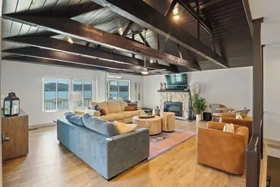 Image de Lake Fun | Sleeps 12