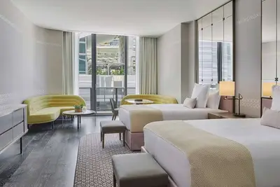 Image de Sls Lux Brickell | City Escape w/ Rooftop Pool, Cabanas & Artsy Vibes