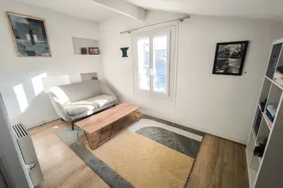 Image de Joli appartement sur les toits parisiens