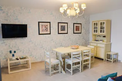Image de Apartment close to the beach and with a side sea view.