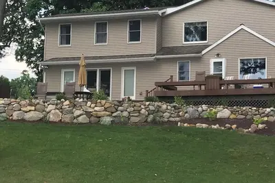 Image de Lucky Lake Life—20 minutes from Notre Dame! !