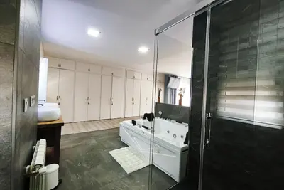 Image de Luxury Villa in Vallromanes - Nature, Pool, Views, Close to Barcelona & Beach.