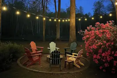 Image de Dock To Do Little waterfront home w/dock & firepit