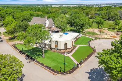 Image de 400 a night minimum 30 nights! 9 mn away from At&T stadium, 8 mn from the zoo