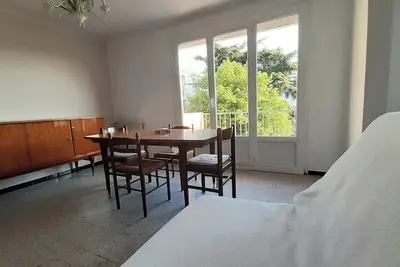 Image de A 12 minutes à pieds des remparts, appartement idéal pour une grande famille.