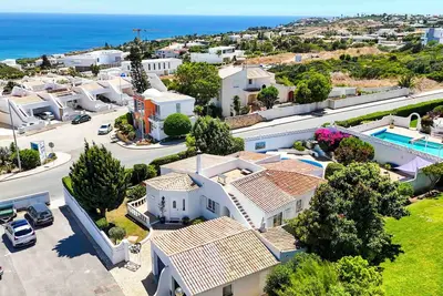 Praia da Luz villa, 3br 2ba, two blocks from the stunning Atlantic coast