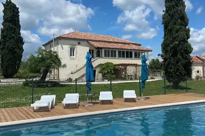 Image de Gîte 4 personnes L'observatoire avec vue et piscine