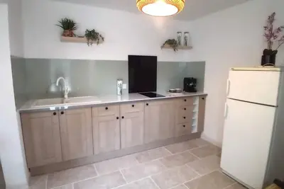 Image de Appartement, 10mn à pieds de Aigues-Mortes  15mn du Grau du Roi et les plages.