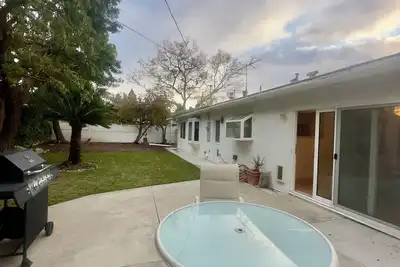 Image de Charming 3-bedroom house in Costa Mesa with Ac, WiFi, Everything!