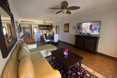Image de 2 Bedroom, 3 Bathroom Luxury Condo at Vista Encantada