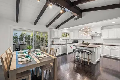 Image de Modern Luxe in Palos Verdes - 3br Designer Retreat w\/ Scenic Vibes \/ Main House