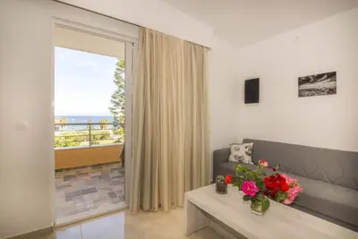 Image de Maison de vacances 'Deux chambres' avec vue sur la mer, Wi-Fi et climatisation