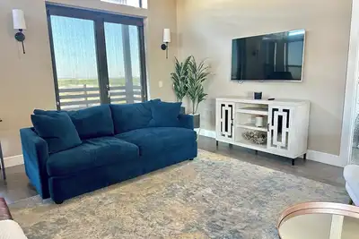 Image de Luxury 2-bdrm Penthouse in Addison