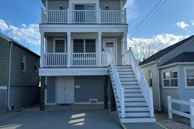 Image de 3Bedroom, 2. 5Bath home in spectacular Seaside Heights location!