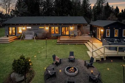Image de Wellness Retreat with Hot Tub, Gym, Cold Plunge, Office