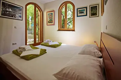 Image de Appartement de trois chambres avec la terrasse Baska, Krk (A-24143-a)