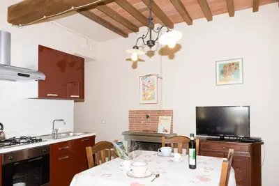 Image de L'Arancio – A Warm Tuscan Escape with Panoramic Views & Rustic Charm