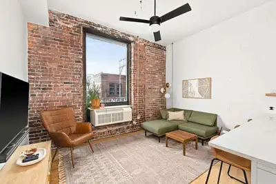 Image de Enger Lofts w/ Gym, Elevator, Coffee Shop | 223