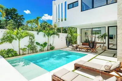 Image de ★Private Luxury Jungle Villa★ w/ beach club access