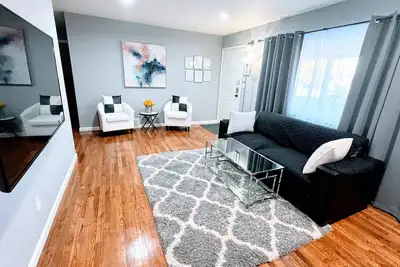 Image de 4Kings, 4Bath, 2Kitchens, 2LivingRms w/Easy access to Downtown & Red Rocks