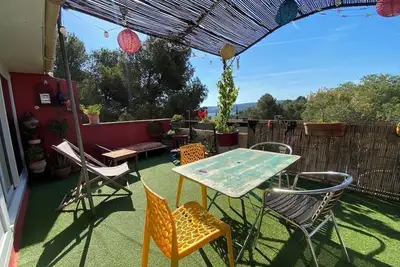 Image de Maison sur 2 niveaux, dans un univers très personnel.
