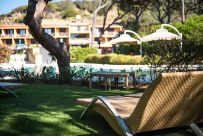 Image de Appartement avec piscine à Strandnähe
