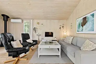 Image de 13359 Højby - Månestien 63