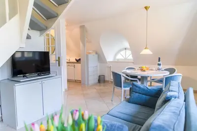 Image de Upper floor apartment on 2 levels, up to 4 persons, with beach chair in the garden