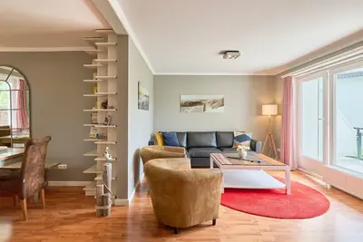 Image de Inviting vacation home Sonnenhof 5 \"Dennis\"- 240 m to the beach with balcony