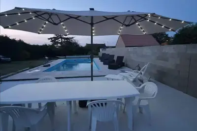 Image de maison 12 pers piscine le Domaine d'Ayden