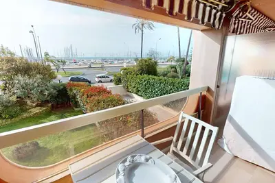 Image de Joli studio à Menton avec terrasse et garage
