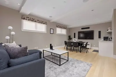 Image de Cozy 3 Bdrm Spacious Suite near Lonsdale Quay