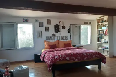 Image de bienvenues dans ce petit nid douillet de 40 mettre carré avec accès au jardin.