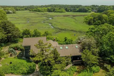 Image de Breathtaking Sunset Views over Marsh!
