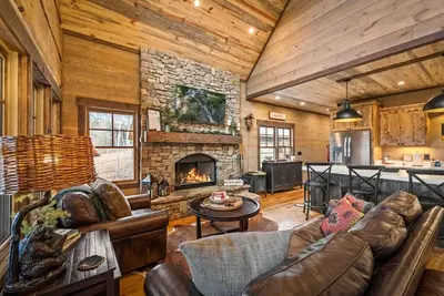 Image de New! Private 3br cabin*Mtn views*Game Room*Firepit