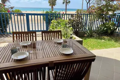 Image de Appartement en Bord de Mer Idéalement Situé 🌊☀️