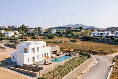 Image de Elegant Lino Villa Near Scorpios