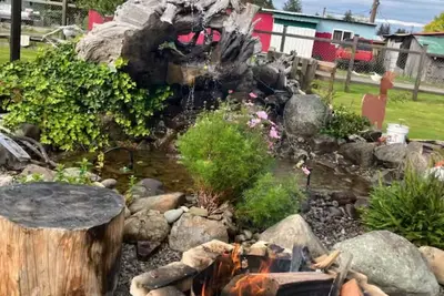 Image de Rv in charming Forks with WiFi, Ac. Happy travel and 1 block from Bella’s house!