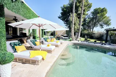 Image de Grand Mirage: Resort Style Heated Pool +Basketball