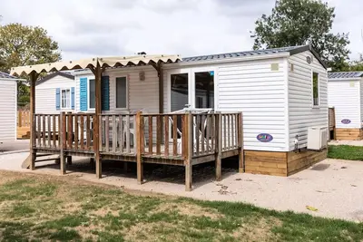 Image de Mobil-home | Comfort Xl | 2 Ch. | 4 pers. | Terrasse surélevée | A/C | Tv