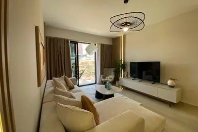 Image de Cozy 1 Bhk Apartment with Stunning Balcony View in Dubai Jvc