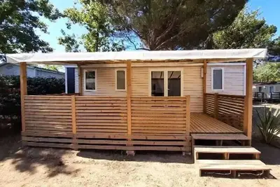 Image de Mobil-home | Premium | 3 Ch. | 6 pers. | Terrasse surélevée | A/C