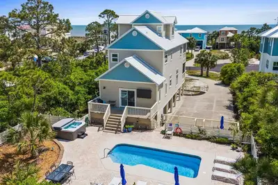 Image de Beach Views, Private Pool, Pet-Friendly, Large Back Yard!