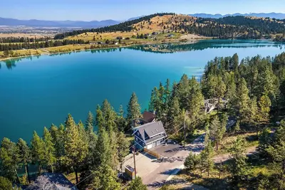 Image de Foys Lake Home-Main & Studio w/lake access & dock