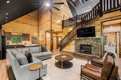 Image de Modern Adventure Splash | Luxe Cabin Private Pool!