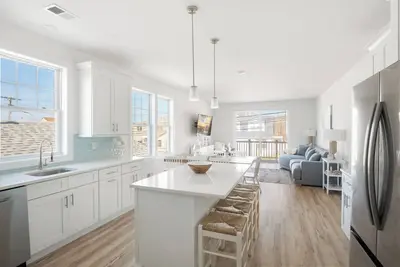 Image de Serene Beach Haven Oasis 2 Blocks to Beach - 1 Block to Bay