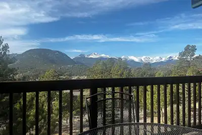 Image de Million dollar views 3-bedroom condo walk to downtown, golf, festivals, etc WiFi