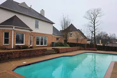 Image de Beautiful 6br Brick Home in Cordova-Pool, Big Fenced Backyard, Newly Remodeled