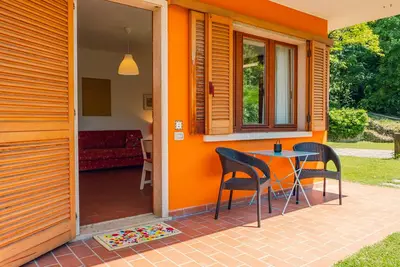 Résidence-Vue sur Piscine-Salle de bain privée séparée-Appartement-lago di ga. . .