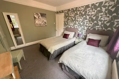 Image de 3 bed Private Drive Fast Wifi close to town centre
